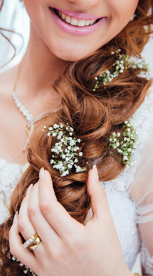 Bride with hair extensions